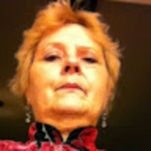 Meet your Posher, Claudia